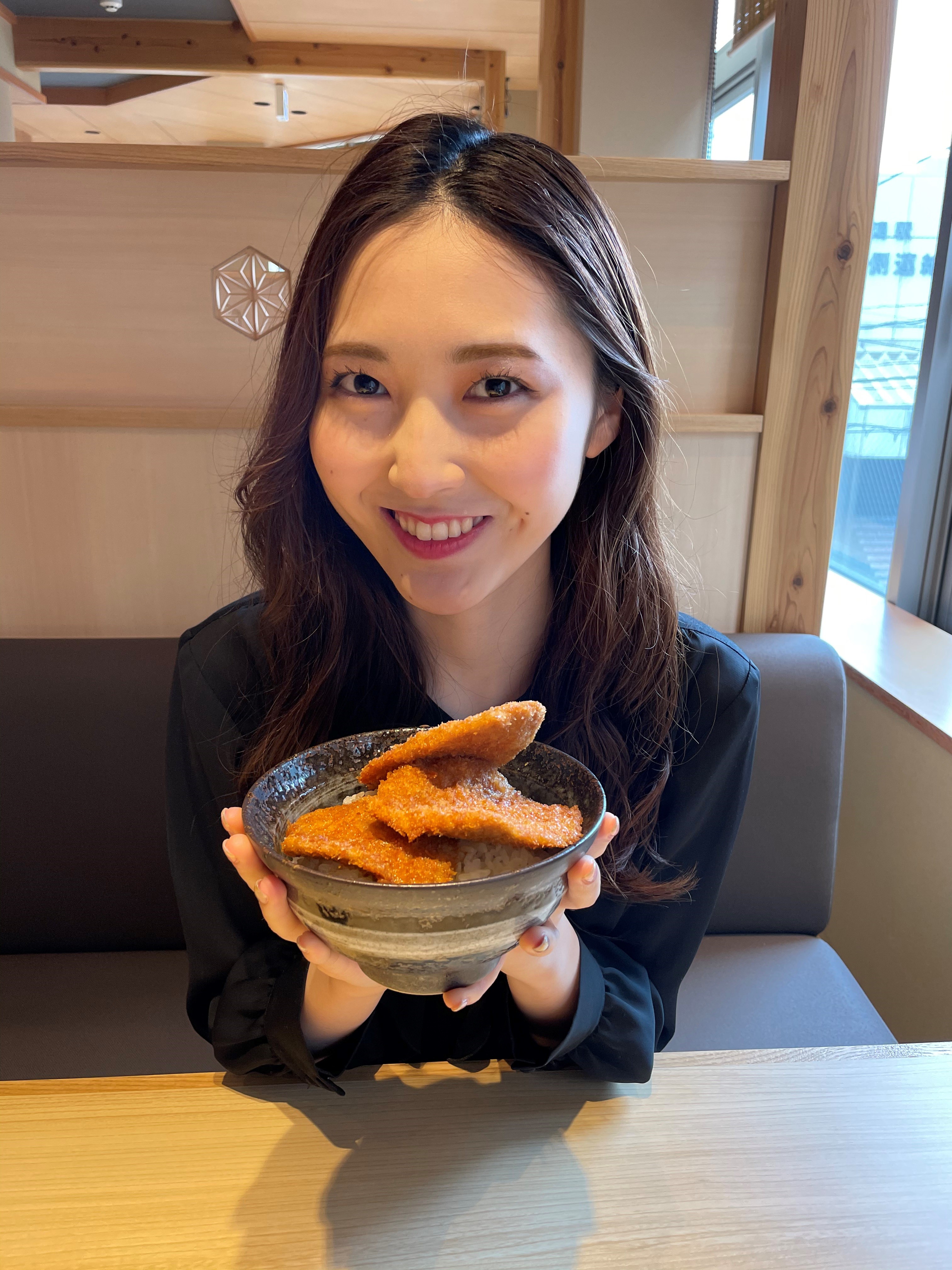 皆様はじめまして！山中麻央です！